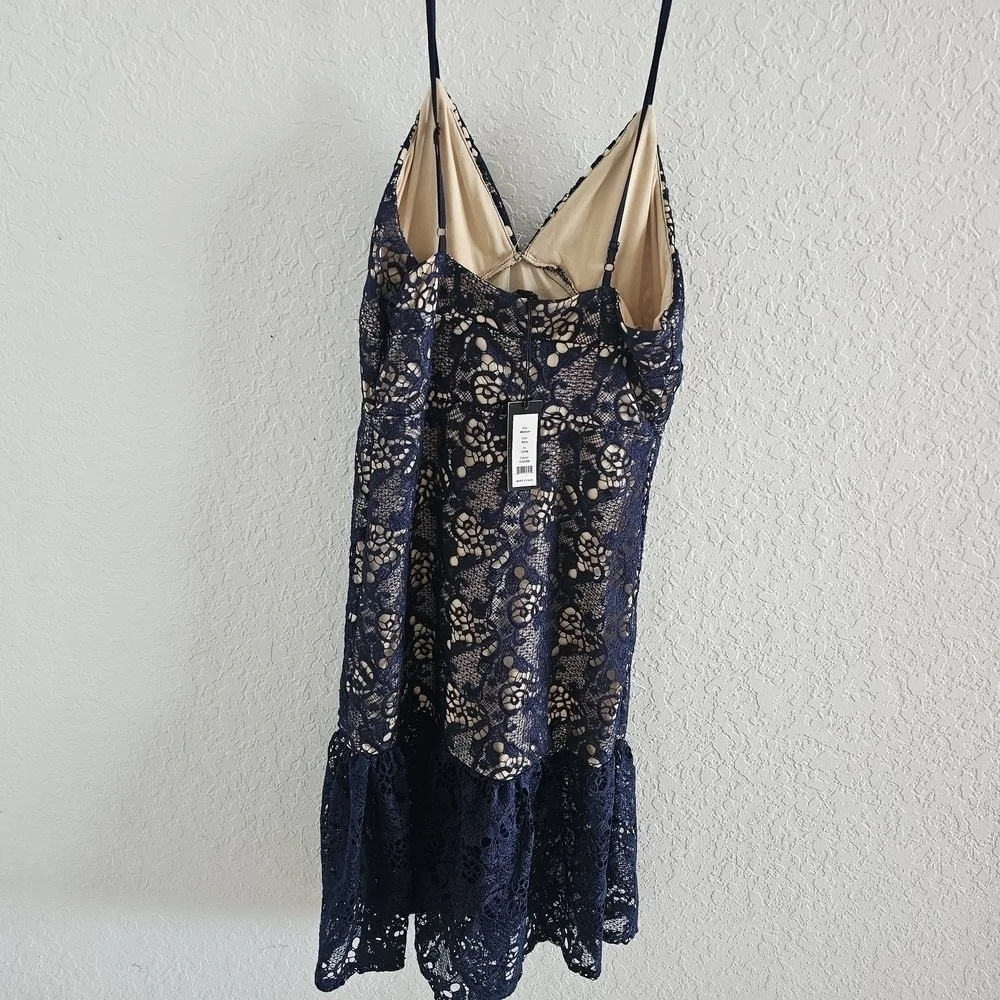NEW Romeo+Juliet Navy Blue Lace Dress Medium Blue - Picture 9 of 16